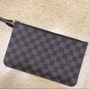 Louis Vuitton Ebene Pouchette